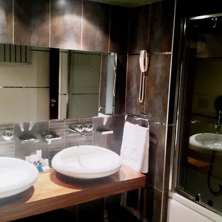 מלון Ontur Butik 4*