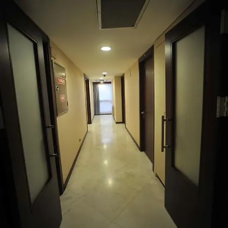 מלון Ontur Butik 4*