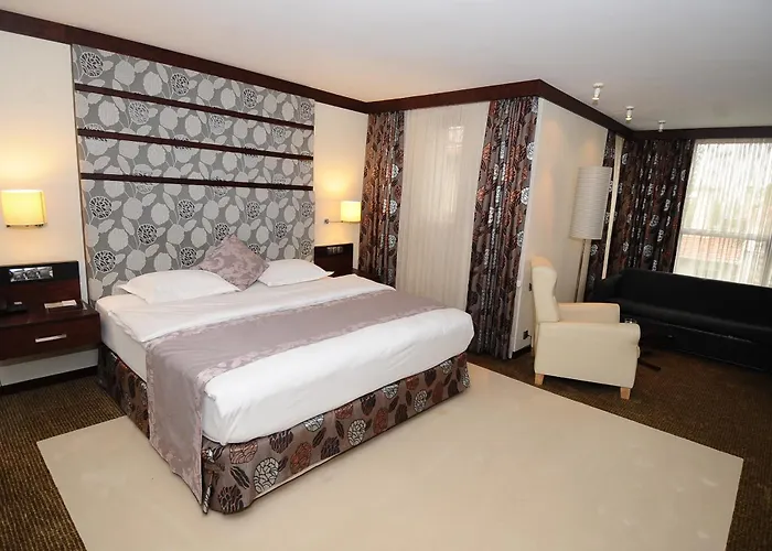 فندق Ontur Butik 4*