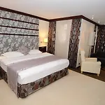 Ontur Butik Szálloda 4*